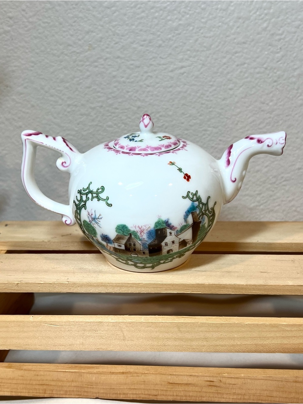 Franklin Mint 1985 “Höchst” Victoria & Albert Museum Teapot | Collectible | EUC